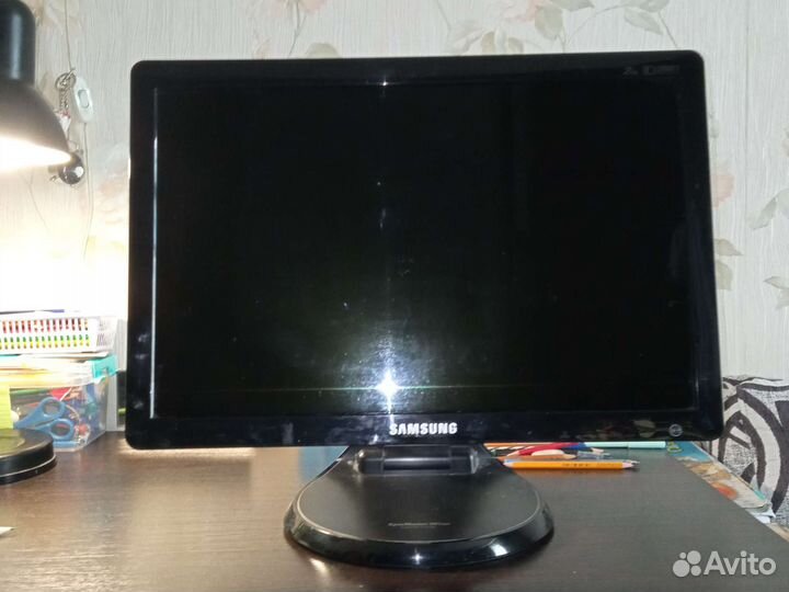 Монитор samsung