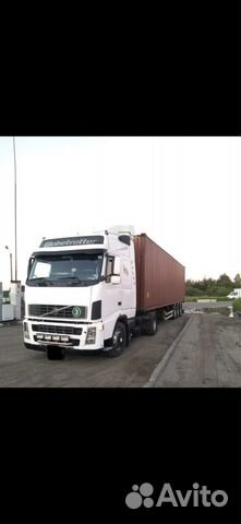 Водитель Вольво FH12. Контейнеровоз