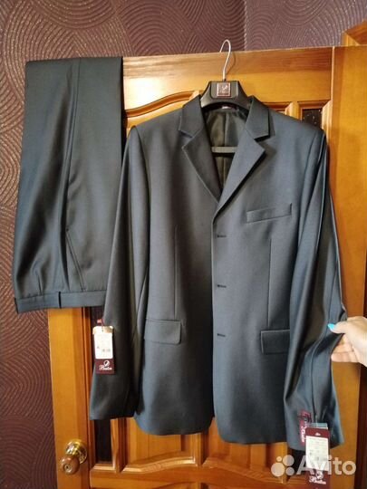 Костюм школьный