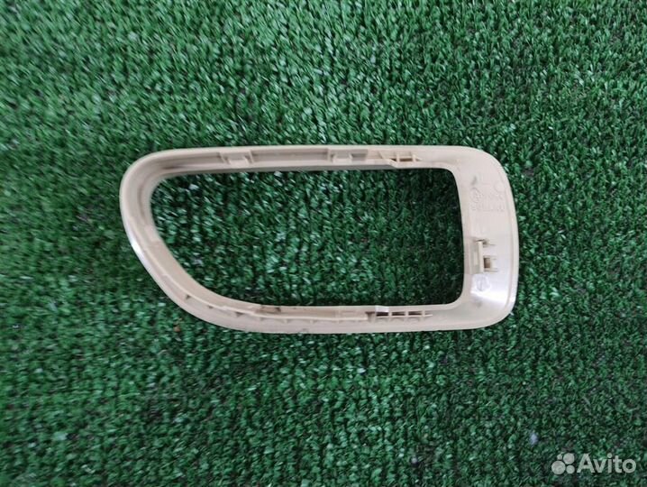 Накладка двери Subaru Tribeca WX 2006