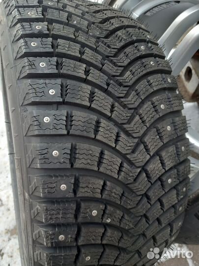Michelin Latitude X-Ice North 2 255/40 R19 100H