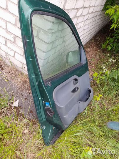 Дверь от Renault Cangoo 2 передние (без ржавчины)