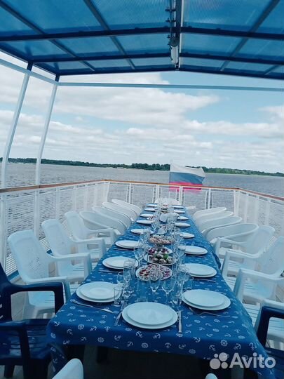 Банкет на корабле
