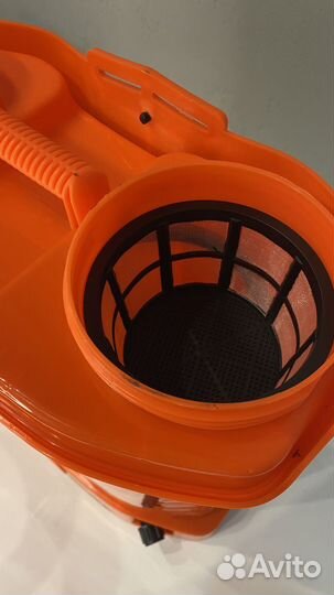 Опрыскиватель садовый аккумуляторный 12 литров