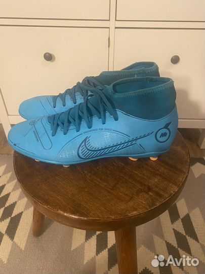 Футбольные бутсы