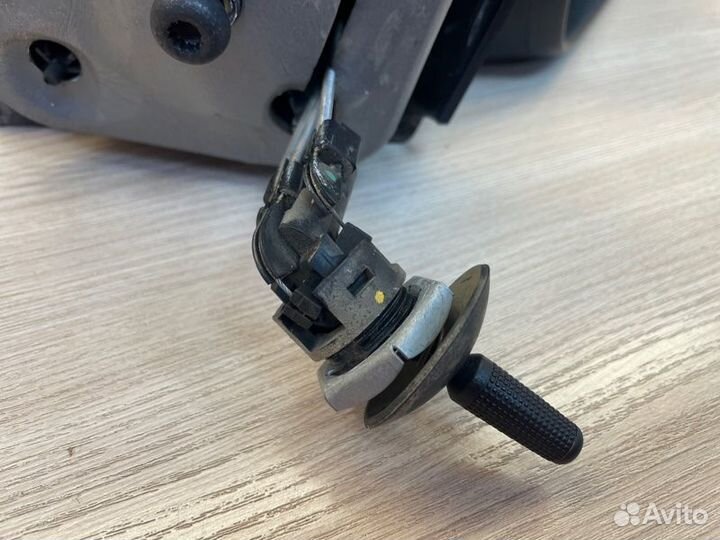 Зеркало заднего вида боковое правое Volkswagen