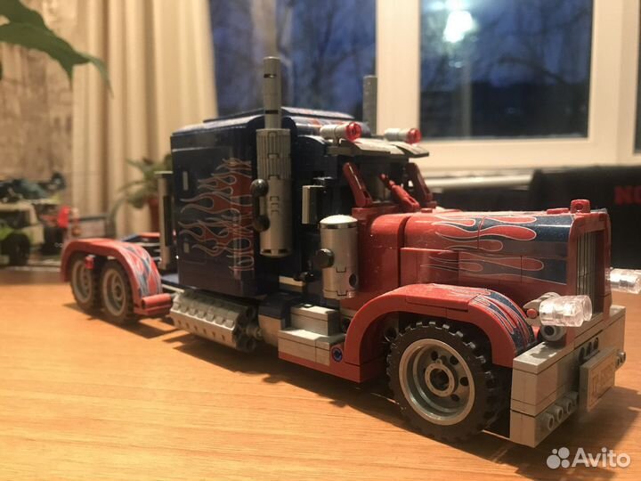 Лего тягач
