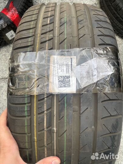 Viatti Strada Asimmetrico V-130 255/45 R18 103V