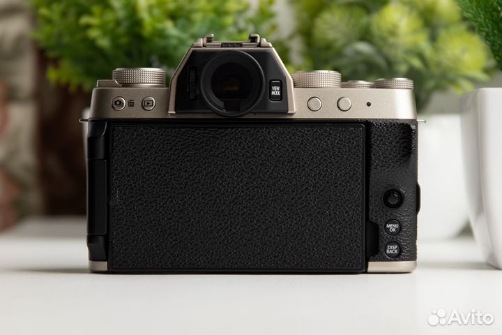 Fujifilm X-T200 (XT200) Body