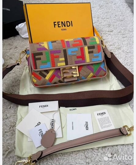 Сумка Fendi baguette