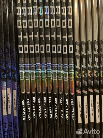 Топовая хоккейная клюшка Bauer Proto R