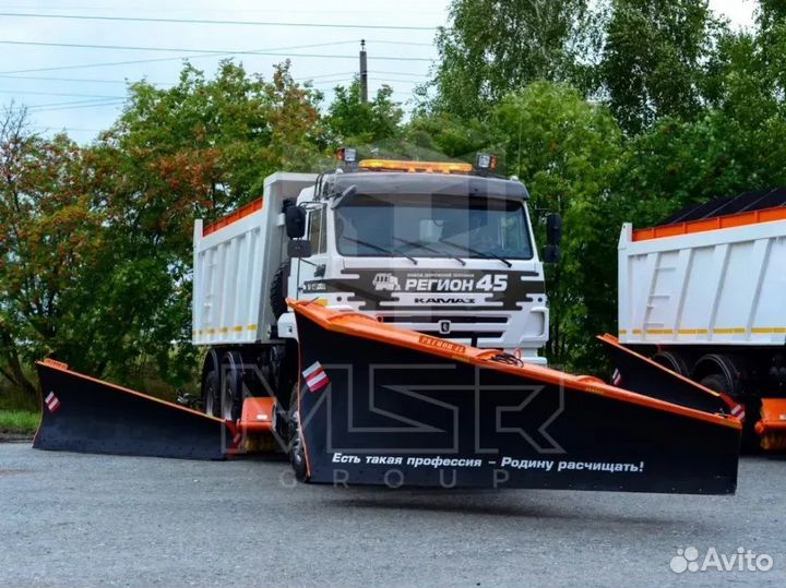 Комбинированная дорожная машина на базе самосвала