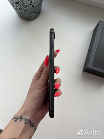 iPhone 8 Plus, 64 ГБ