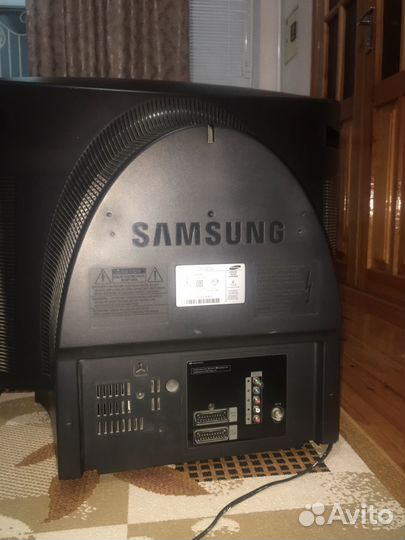 Телевизор samsung