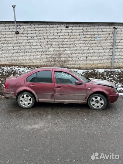 Разбор на запчасти Volkswagen Bora 1998-2005