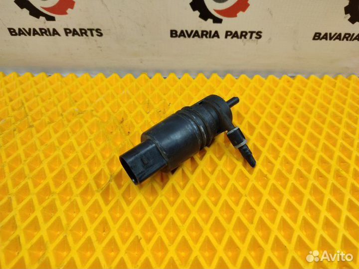 Насос омывателя Bmw X3 E83 3.0 N52 2007