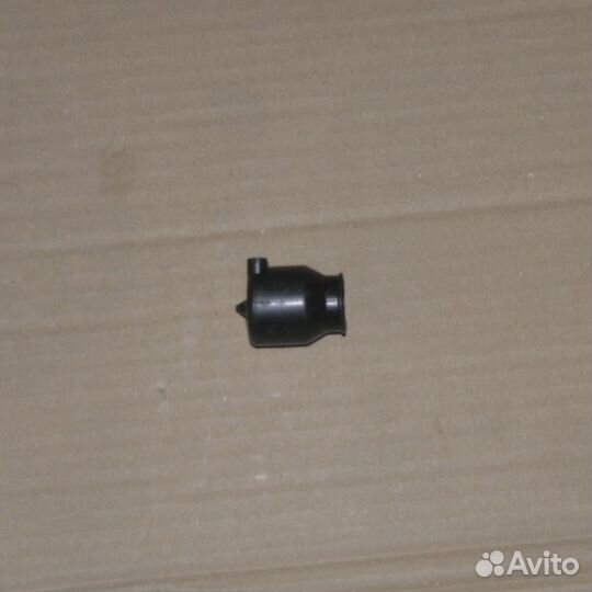 Чехол защитный выводов датчика уровня топлива, зад