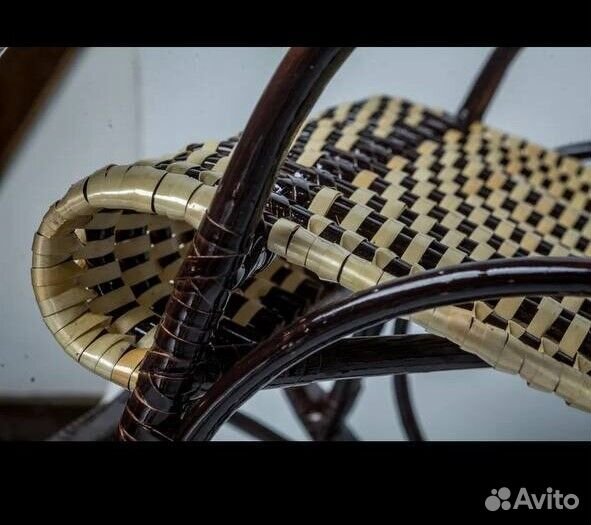 Кресло качалка из ивы