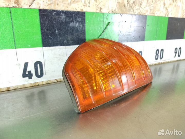 Поворотник левый E 123