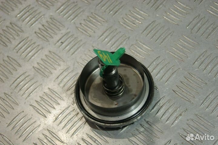 Крышка поддона Kawasaki GPZ400