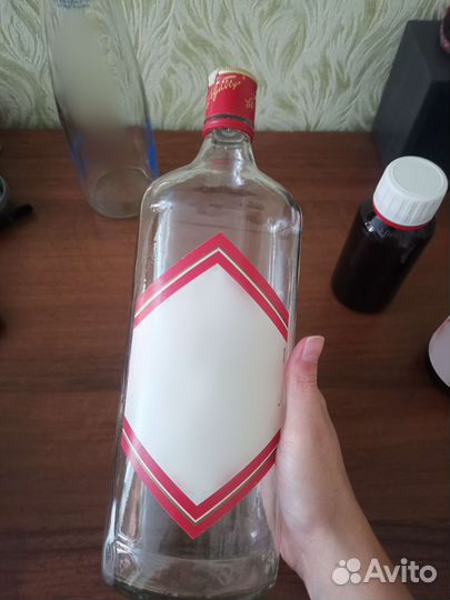 Бутылки и баночки