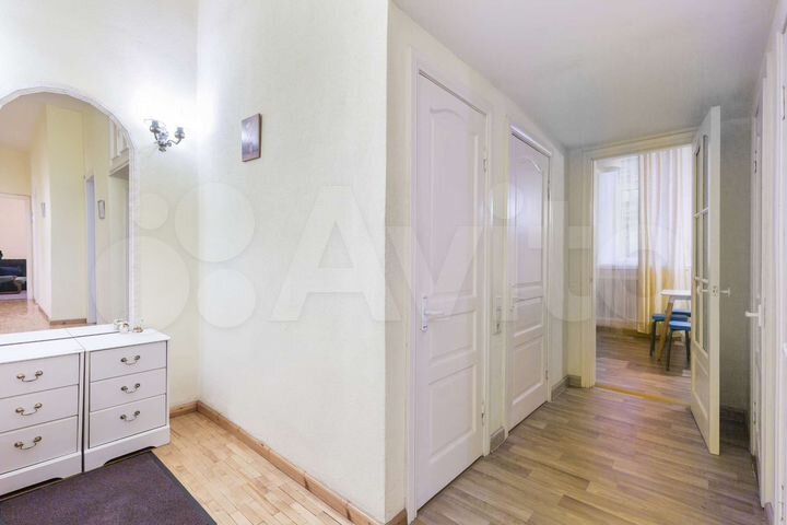 3-к. квартира, 95 м², 4/6 эт.