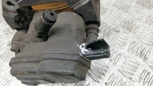 Суппорт тормозной задний правый audi Q5 (LKR08OP01