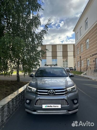 Toyota Hilux 2.8 AT, 2016, 245 000 км