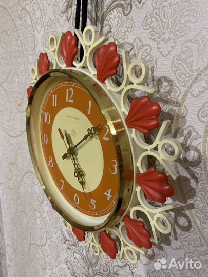 Настенные часы «Янтарь» кварц, СССР