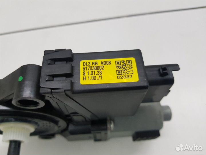 Моторчик стеклоподъемника задней правой двери