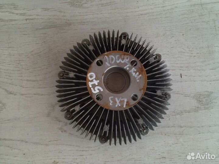 Lexus LX 570 виска муфта