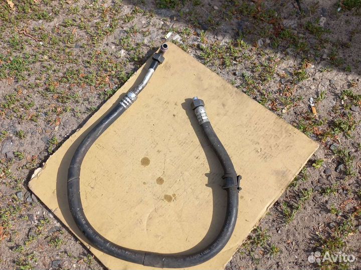 Audi A6 C4 трубка компрессора на радиатор кондея