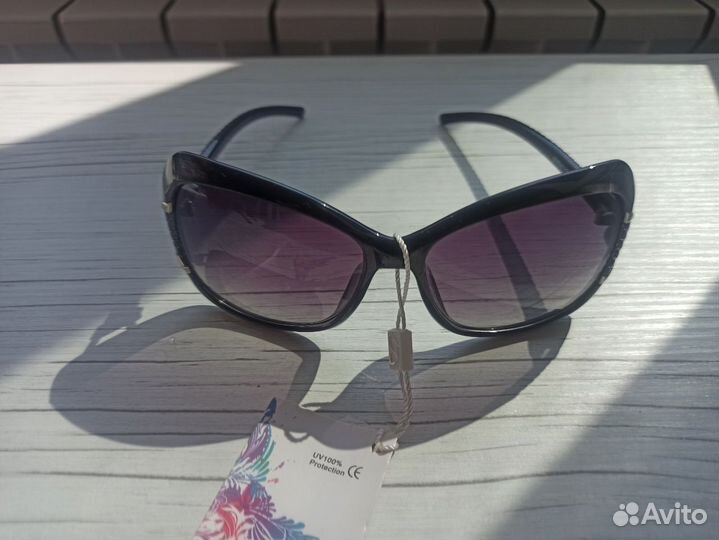 Женские солнцезащитные очки