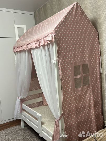 Кровать домик