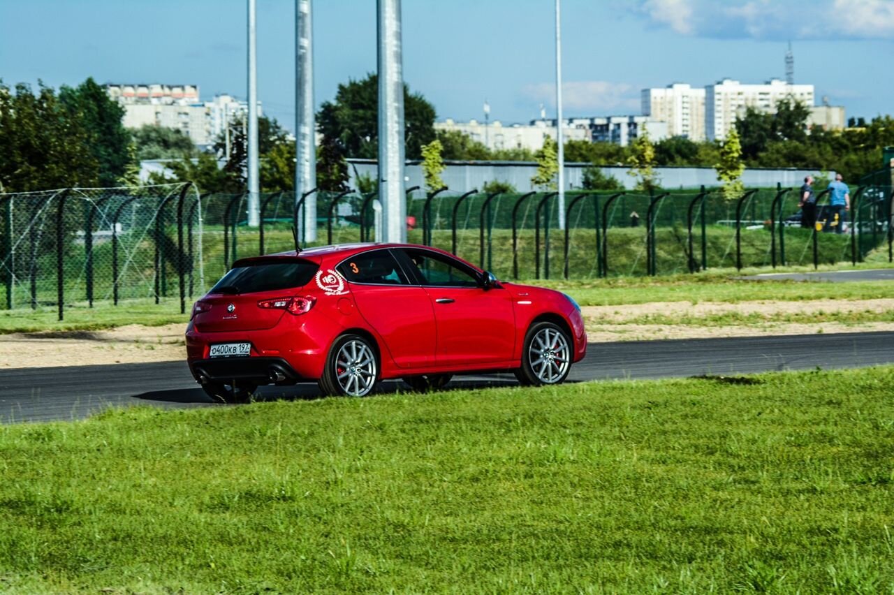 Alfa Romeo Giulietta: фото из отзыва