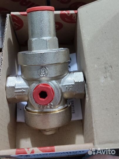 Регулятор давления поршневой Ду 15 Ру25 1/2