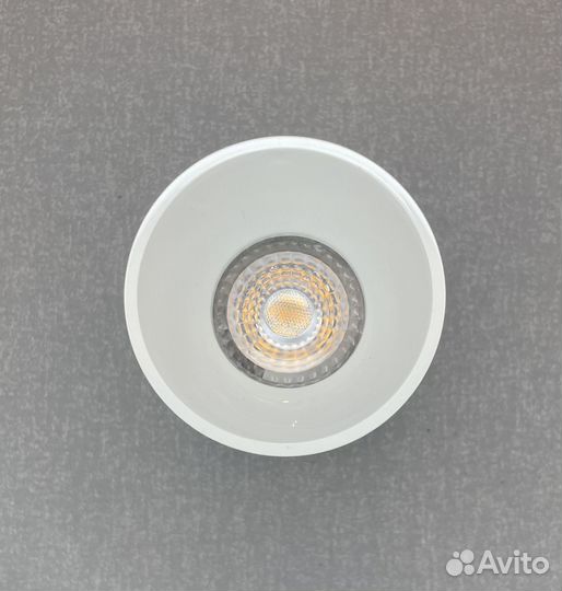 Светильник потолочный накладной