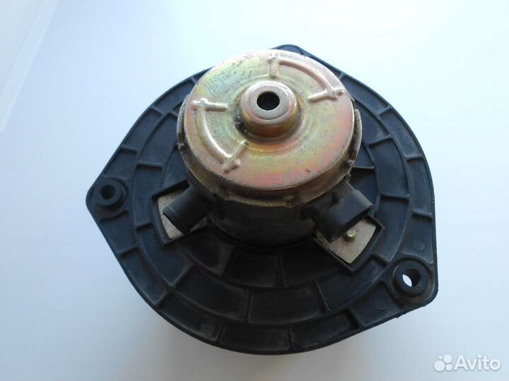 Моторчик печки ваз 2110