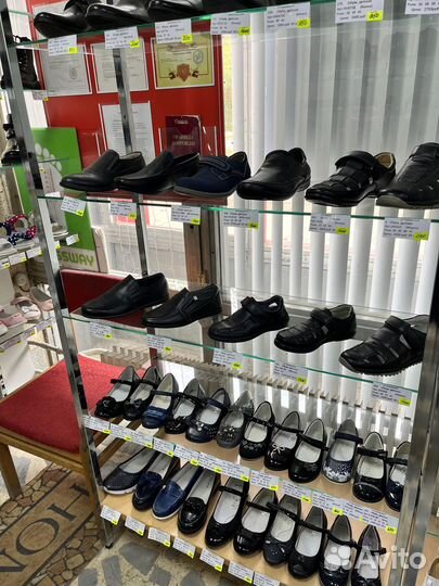 Продажа товарных остатков детской обуви