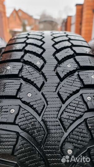 Комплект дисков с зимней резиной