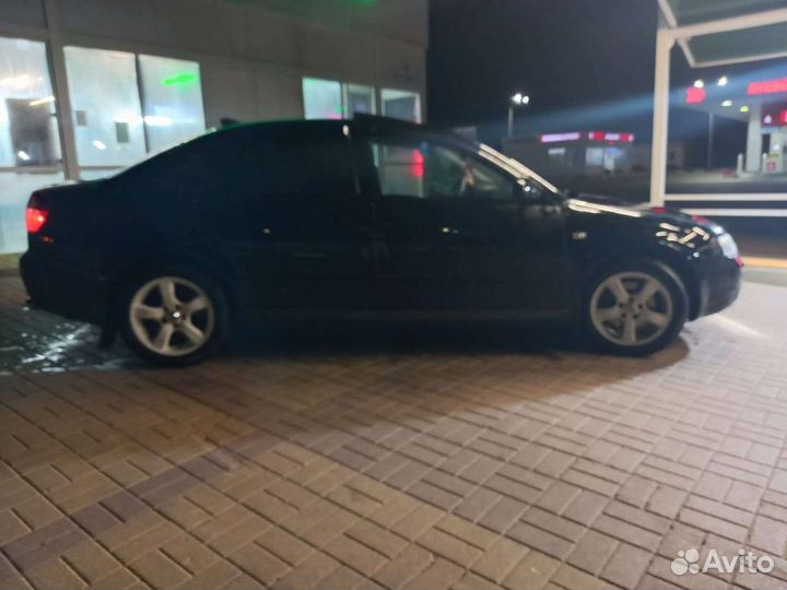 Audi A4 1.8 МТ, 2002, 291 683 км