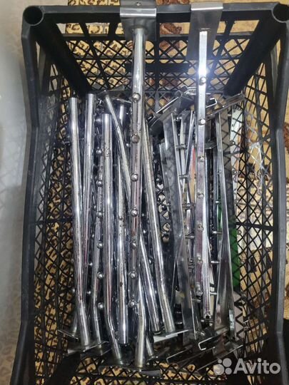 Крючки, кронштейны для сетки