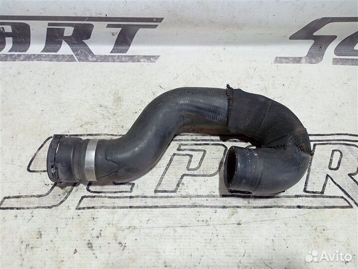 Патрубок системы охлаждения Audi A8 D3 4.2 BVJ