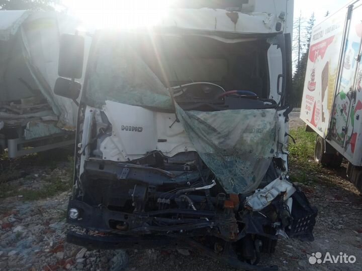 Hino 300 (Dutro), 2021