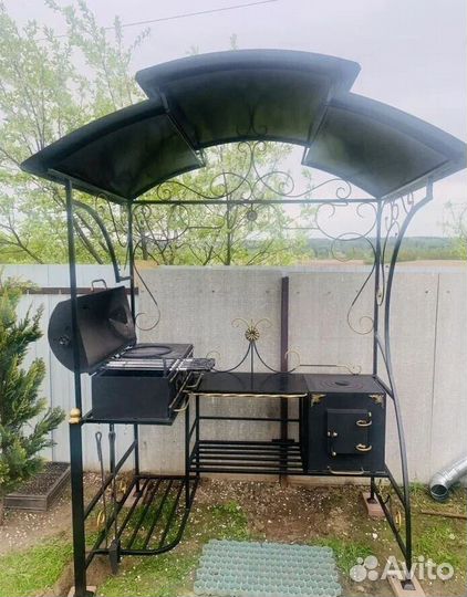 Беседка с мангалом