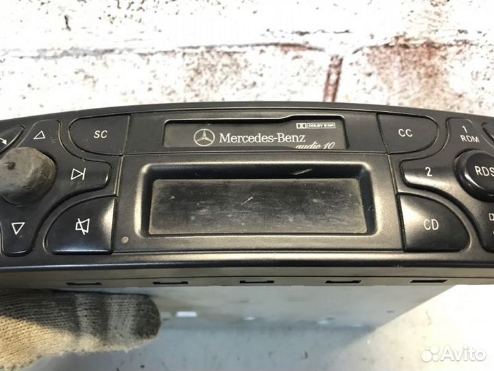 Магнитола штатная Mercedes-Benz C-Class W203 1.8
