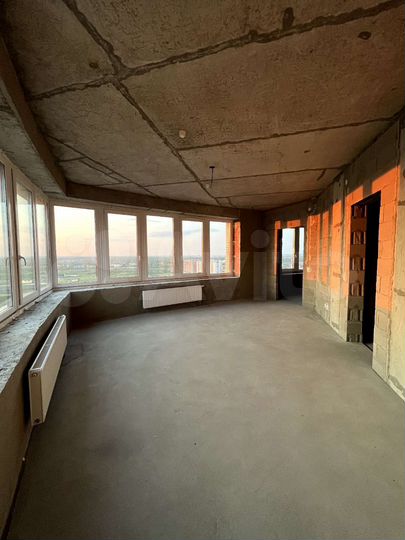 3-к. квартира, 90 м², 20/25 эт.