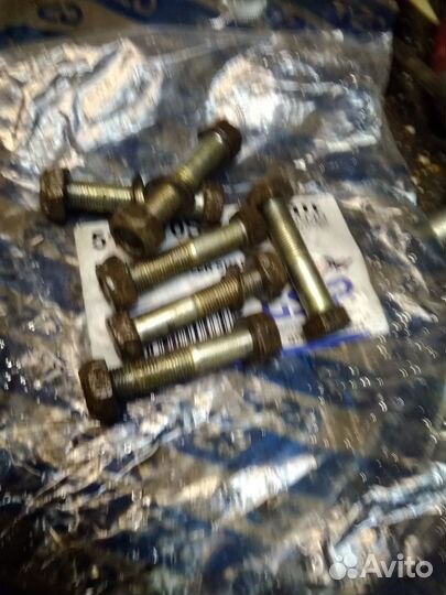 Продам муфту кардана 124 Мерседес