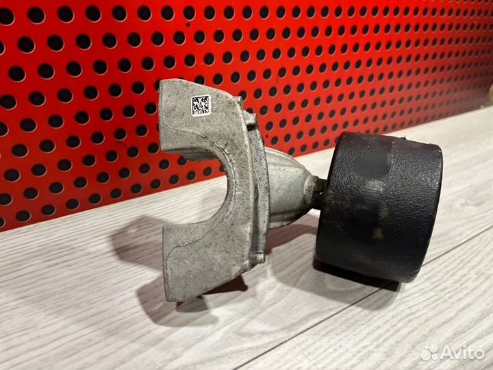 Демпфер Bmw 5 G30 B48B20B 2018