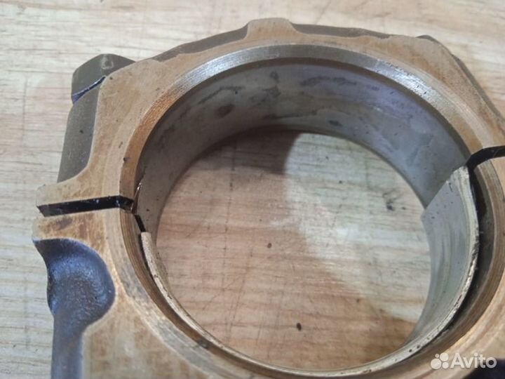 Шатун Nissan Serena C23M 2.0 1992-2001